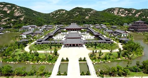 how man buddhist sects are in china